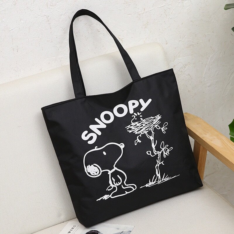 Tote bags