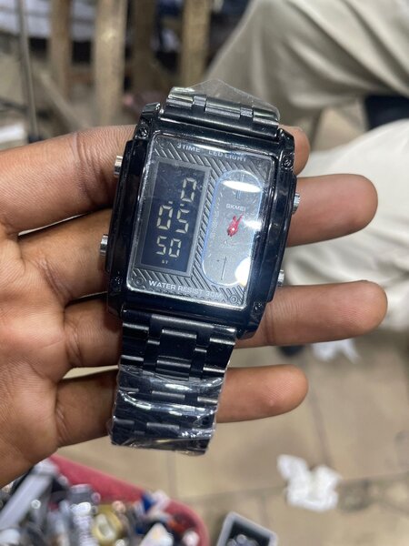 Montres élégantes rectangulaires