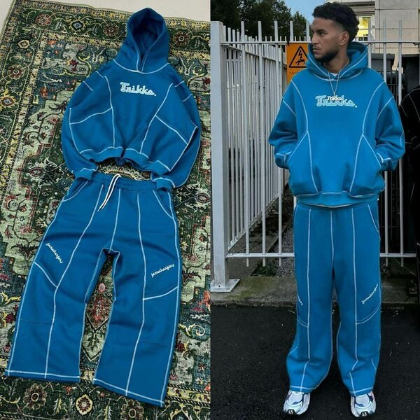 Ensemble de survêtement bleu