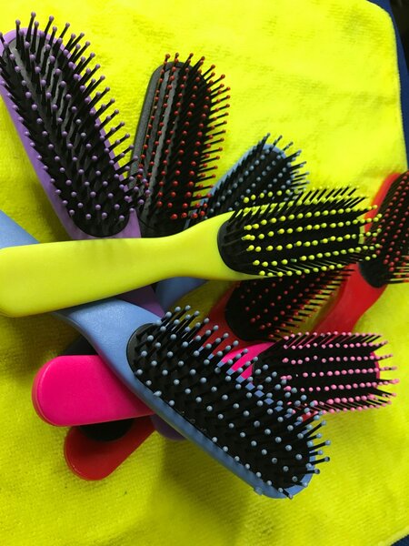 Brosse de perruque