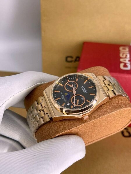 Montre de Luxe ( CASIO ) + un Bracelet offert