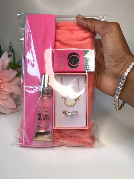 Unique affordable jewelry gift package