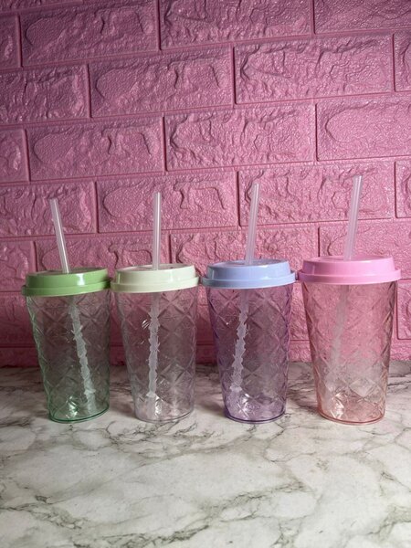 Cup  colorés (1000f)