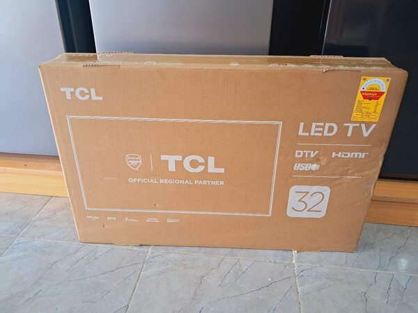 Brand new TCL 32 inches full high definition tv