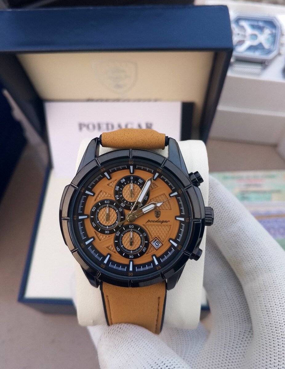 Montre POEDAGAR en cuir