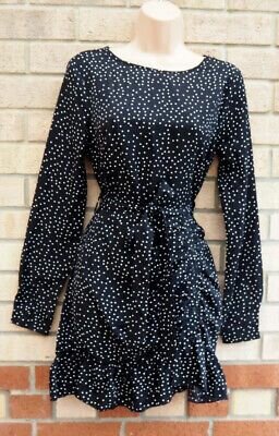 Robe noire à pois élégante
