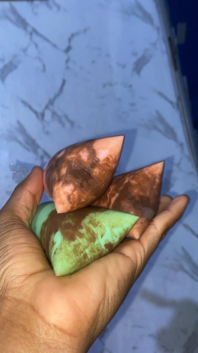 15Glaces artisanales colorées