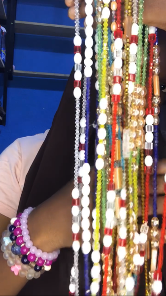 Colliers de perles coloré baya