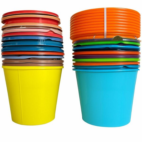 Seau en plastique coloré