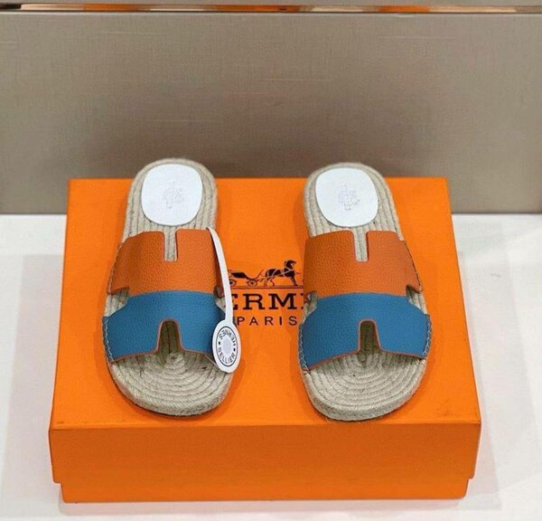 QUALITY HEMMES SLIPPERS