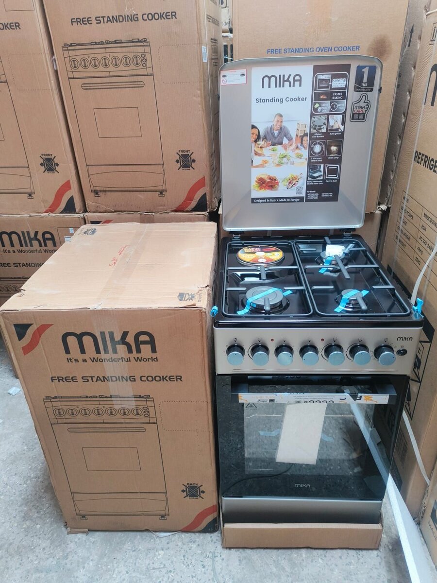 Cuisinière moderne avec four