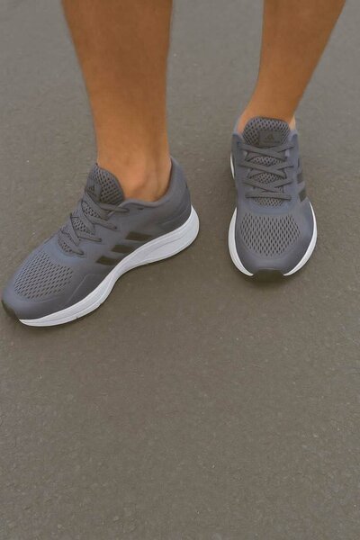 Baskets légères respirantes