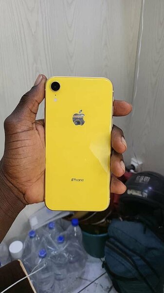 iPhone XR
