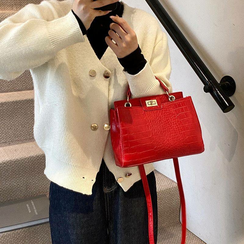 Élégant sac en cuir crocodile