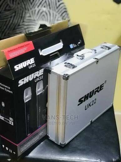 Shure UK22 Wireless Microphone System