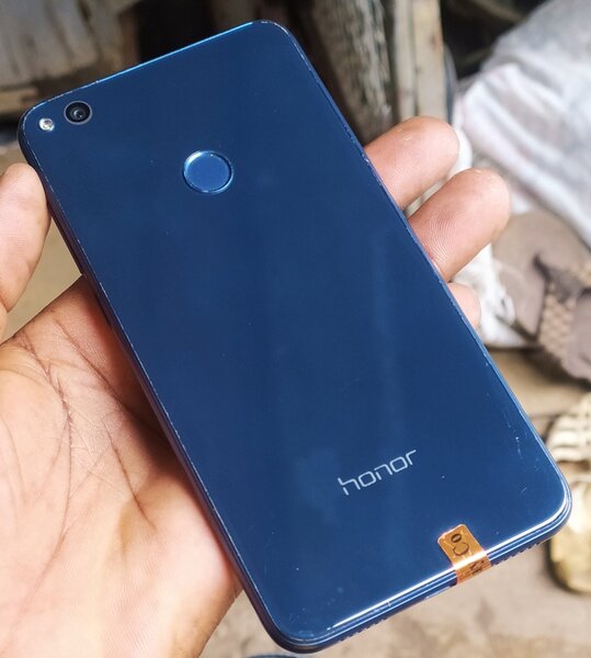 HONOR 8 LITE 128GB/8GB DE RAM 4G QUASI NEUF