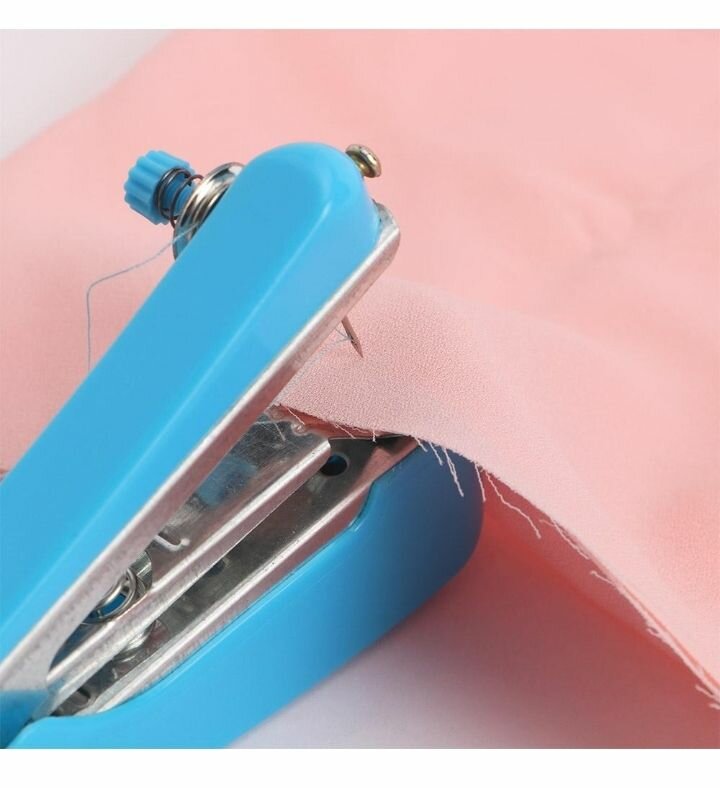 Mini handheld sewing machine