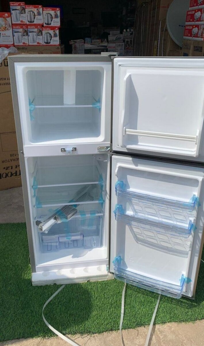 WESTPOOL DOUBLE DOOR FRIDGE 108 LITRES