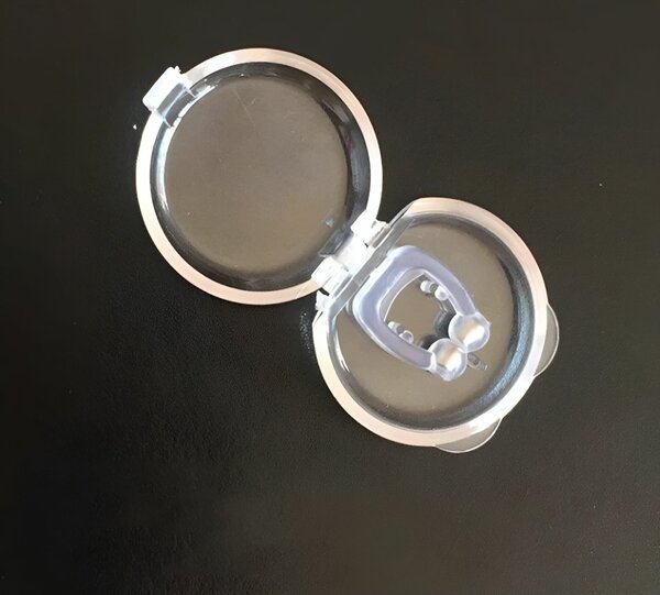 Dispositif anti-ronflement