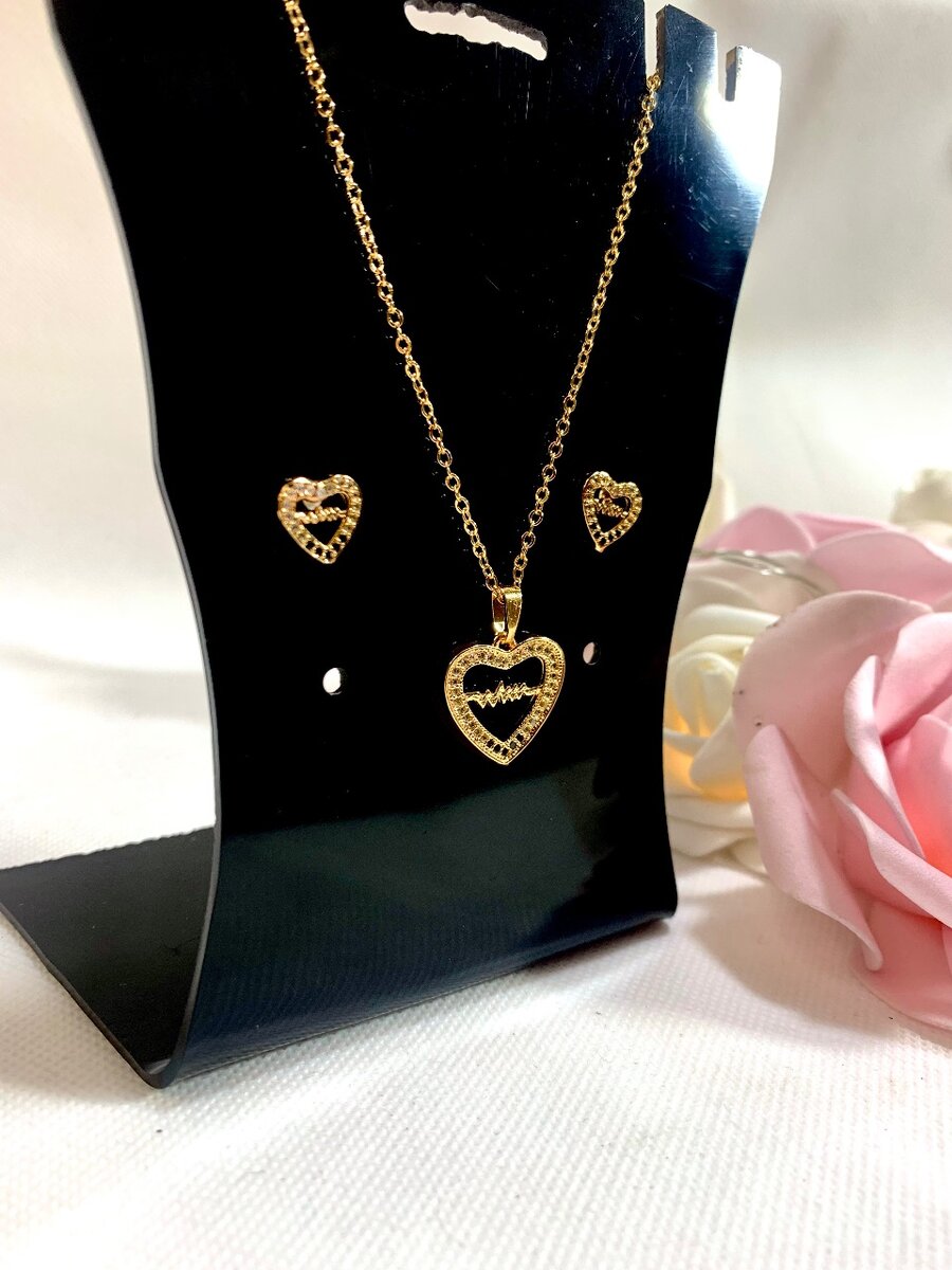 Golden Heart Chain Pendant