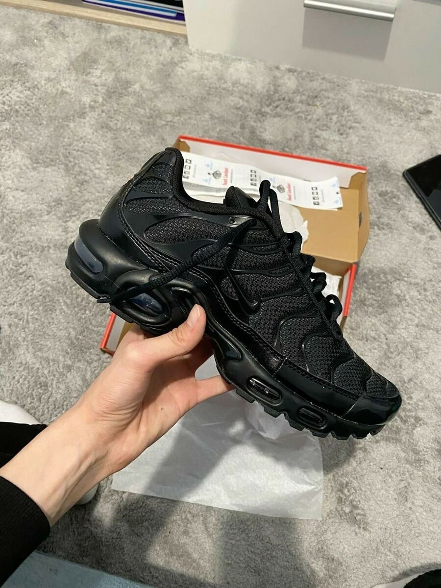 Chaussure de marque très bonne qualité