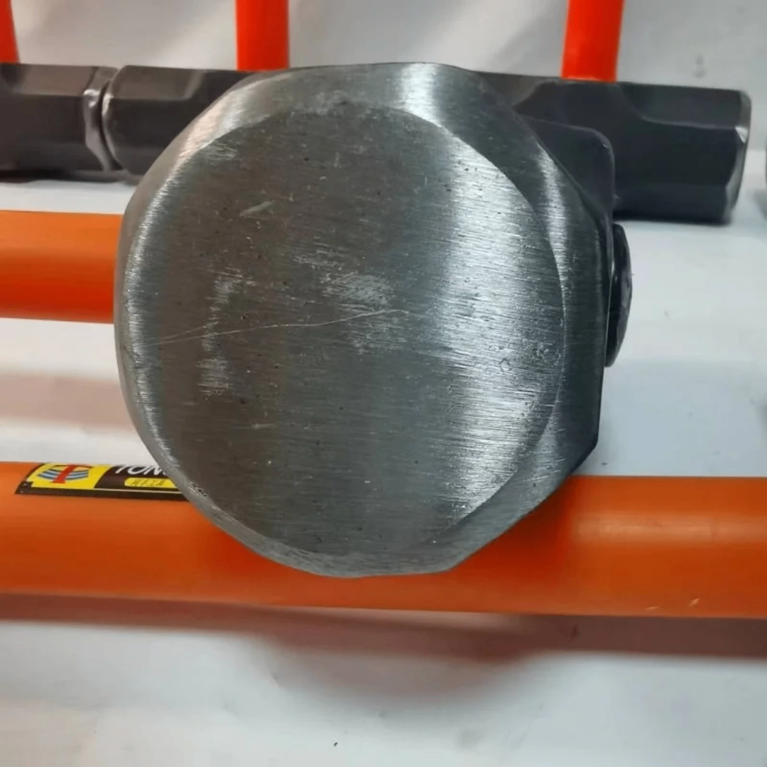 Marteau de forgeron robuste