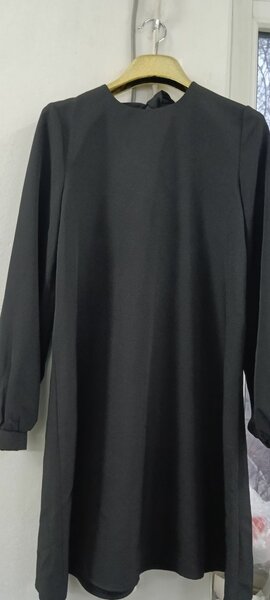 Женские платья отлично сидит на талии