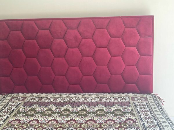 Double bed with poshish