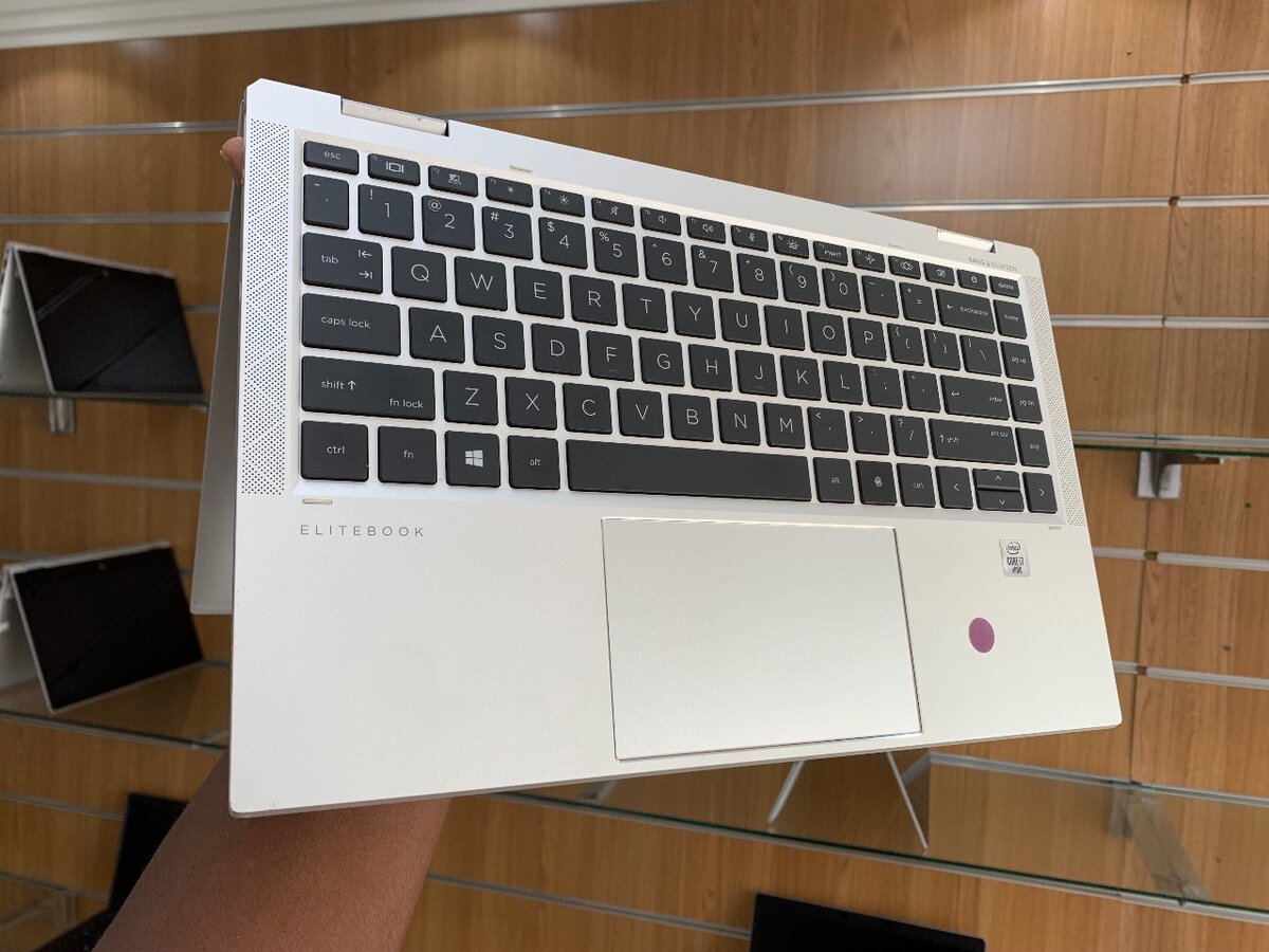 HP ELITEBOOK 1030 G7 x360