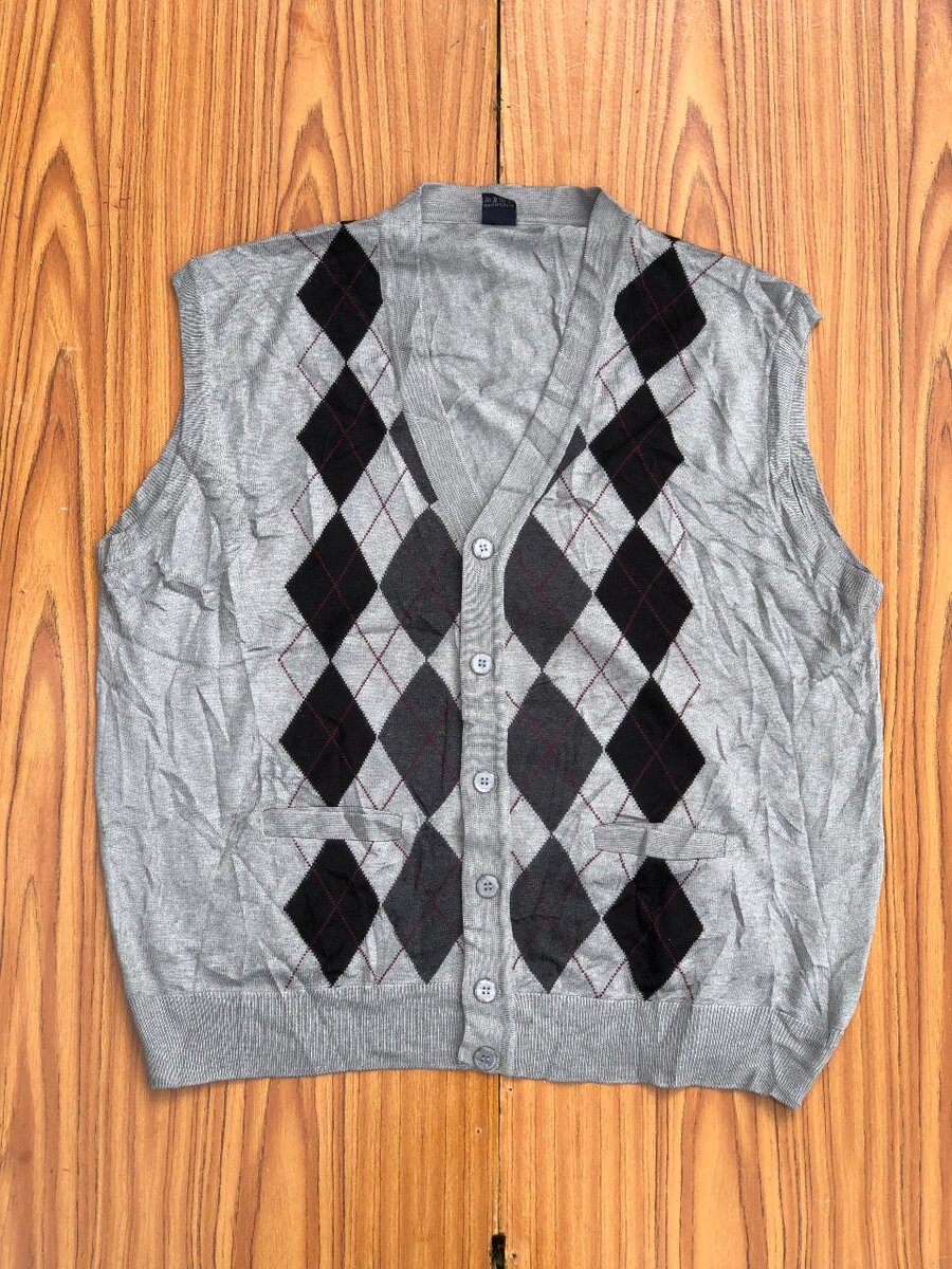 Cardigan sweater vests
