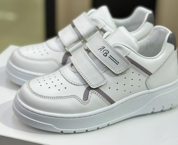 Ортопедические кроссовки, из натуральной кожи снаружи и внутри. Легкая, стильная обувь для комфорта ног ☁️