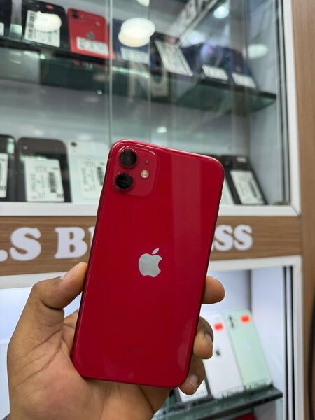 iPhone 11  Rouge