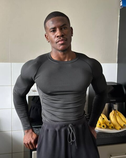 T-shirt compression musculation
