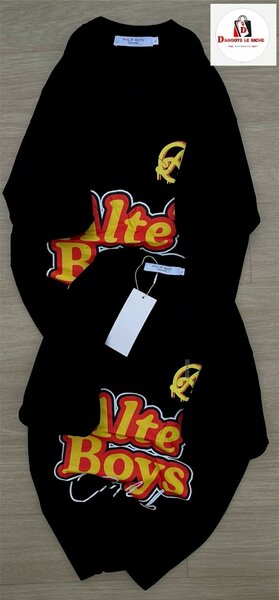 T-shirt graphique noir unisexe