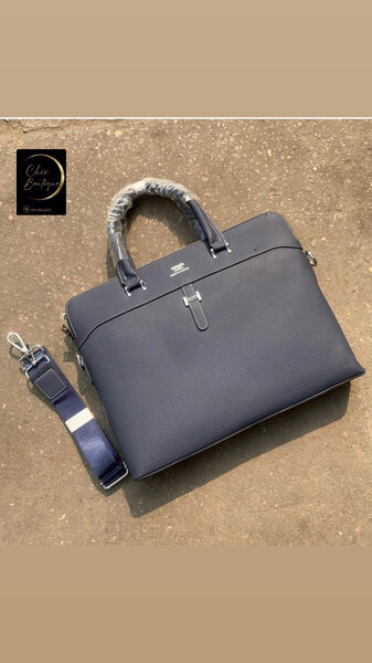 Sac à main en cuir gris foncé pour femme