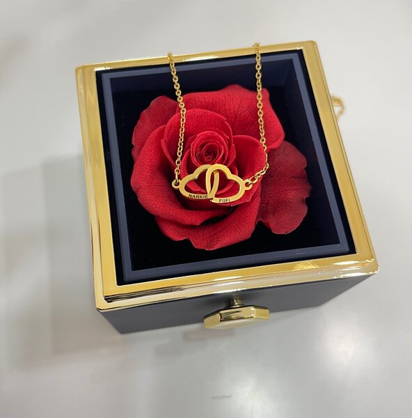 Eternal Rose Box + Necklace