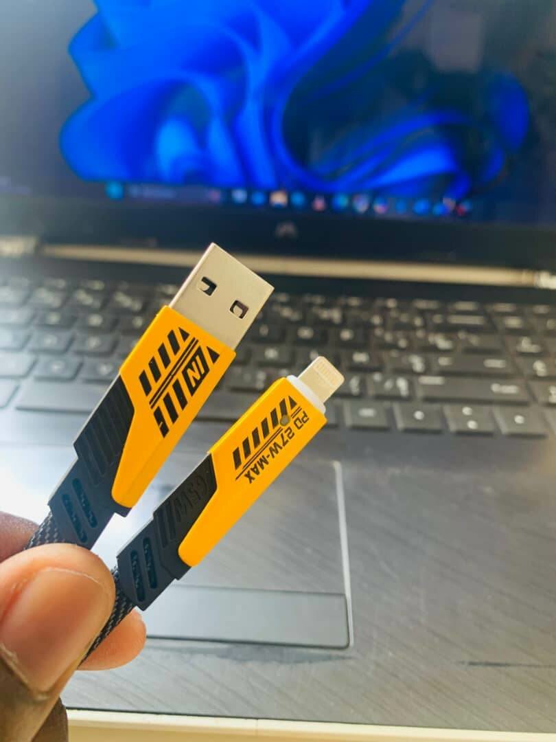 Câble de données 25w/67w tissé