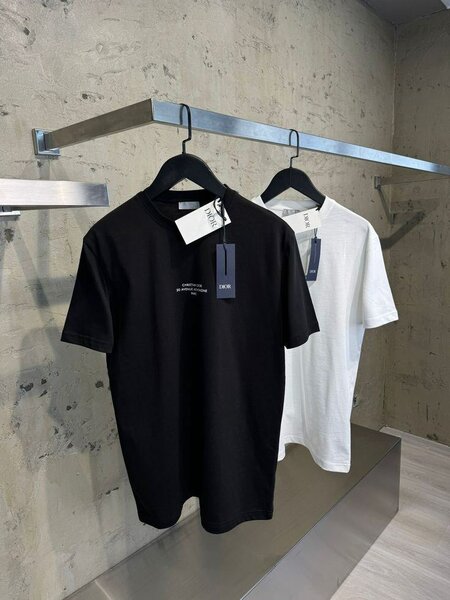T-shirt noir et blanc pour homme