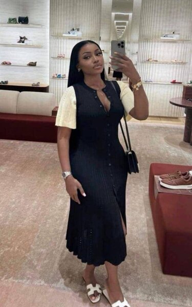 Chic robe disponible