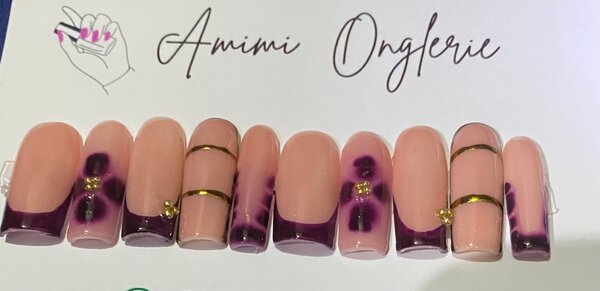 Ongles Faux Floral Violet