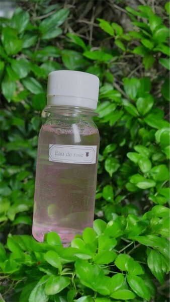 Eau de Rose Naturelle
