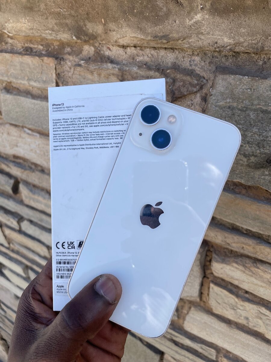 Pre owned UK iPhone 13    128GB battery 74% last all day