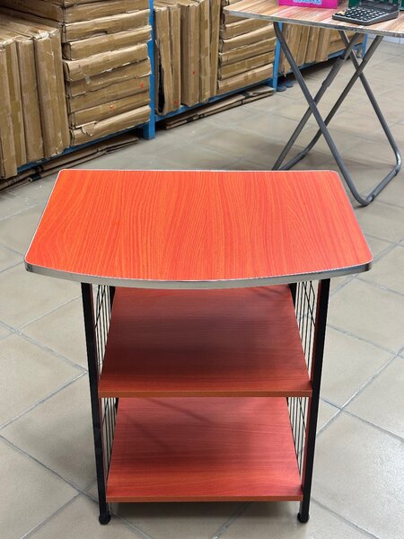 Table d'appoint moderne
