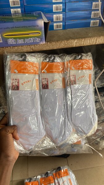 12 paires de chaussettes