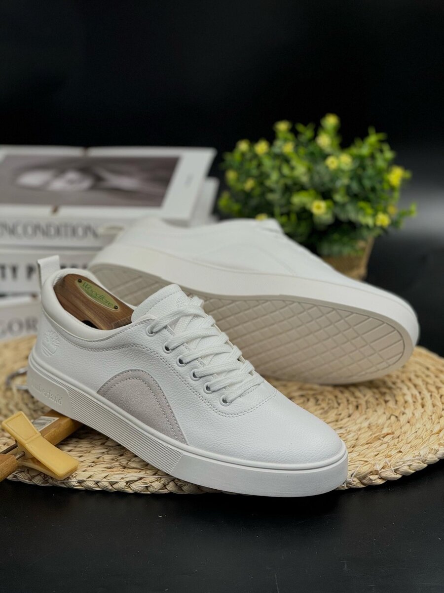TIMBERLAND ALL WHITE