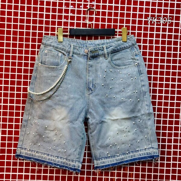 Shorts en jean à strass