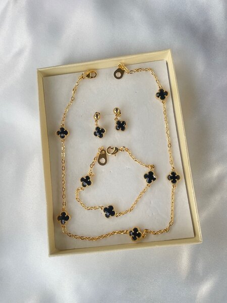 Jewellery set
