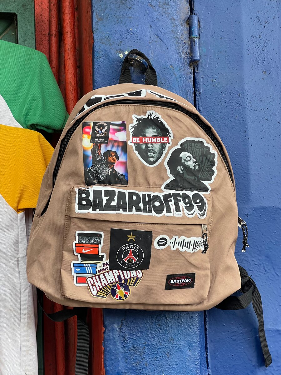 Sac à dos tendance avec patchs