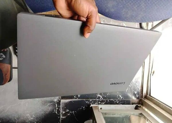 Ordinateur portable Lenovo performant