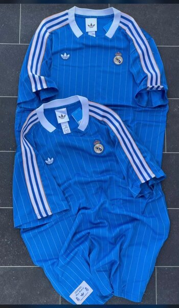 Maillots de football classiques